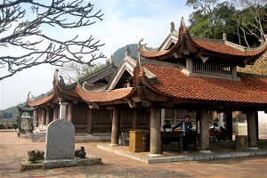 chùa Hoa hiên yên tử